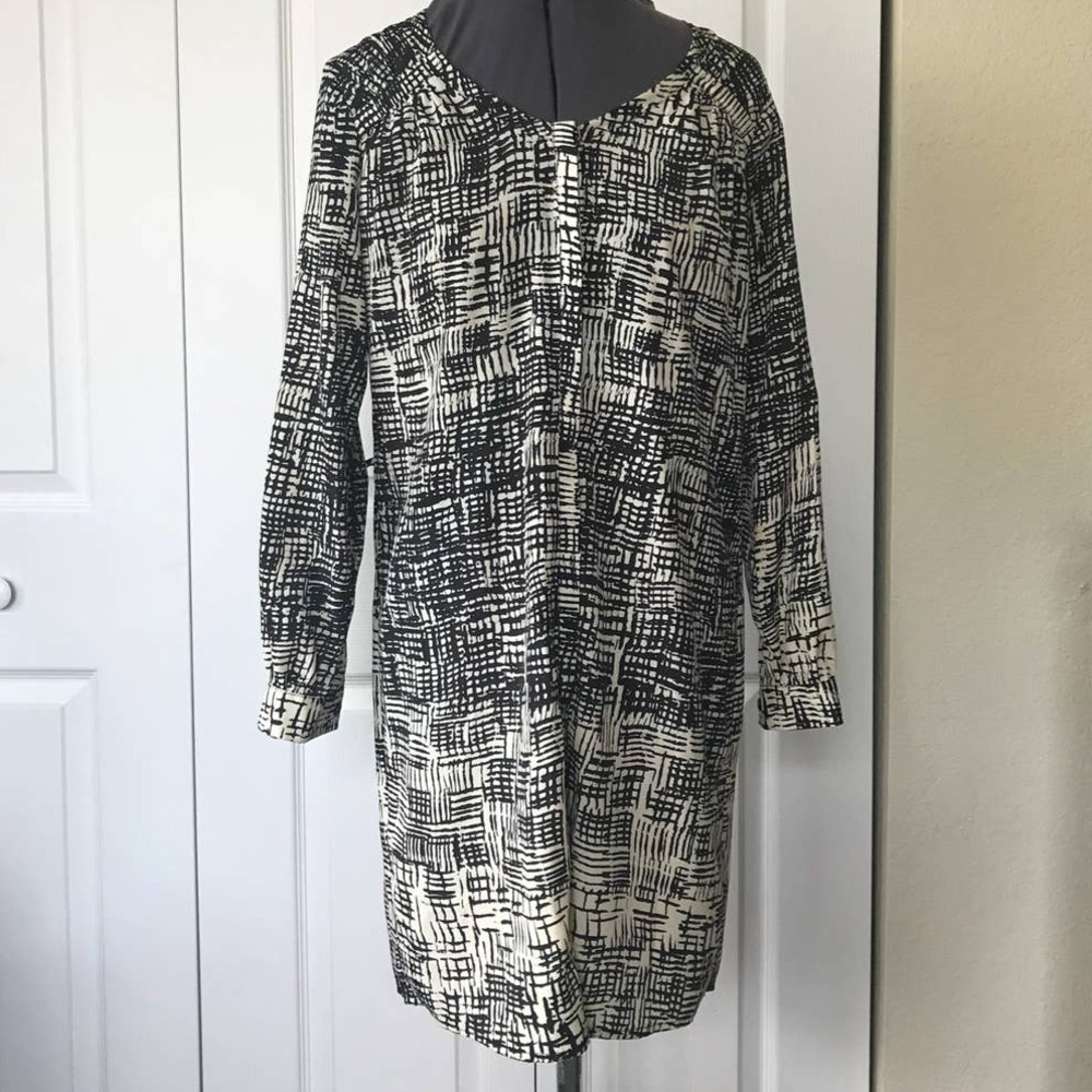 Bar III Black and Cream Printed Gradiient Button Front Shirt Dress • Size XS 🔴